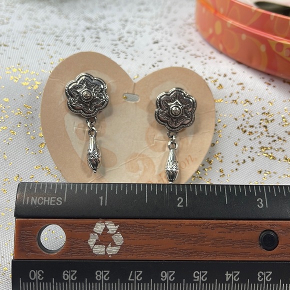Brighton collectibles earrings Drop dangles brand new in tin - Picture 4 of 5